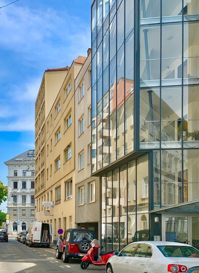 Luxurious City Apartment Incl Garage And Terrace Wien Exteriör bild